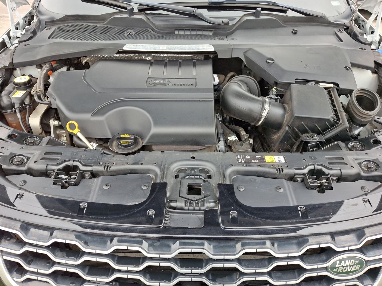 LAND ROVER - 18