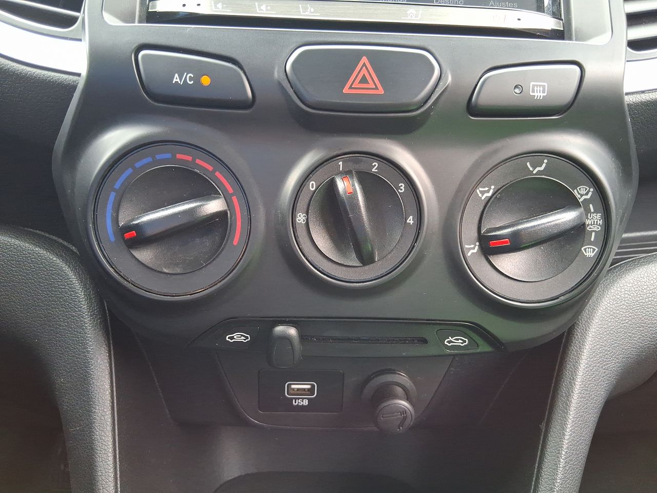 HYUNDAI - 27