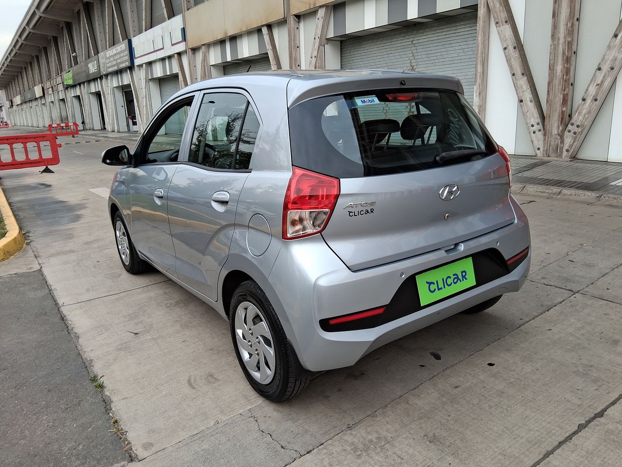 HYUNDAI - 4