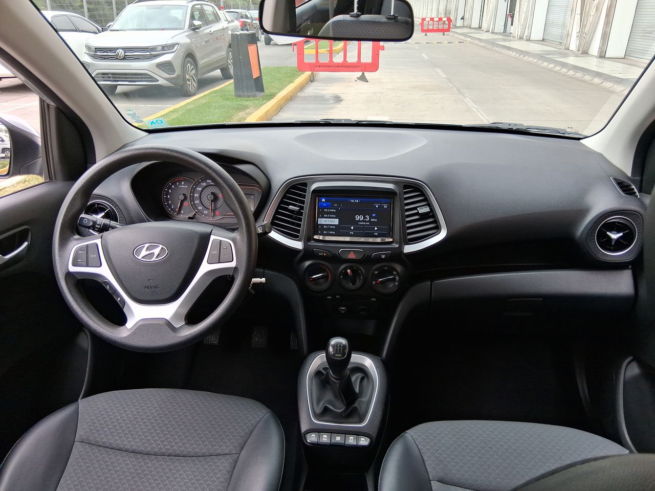 HYUNDAI - 7