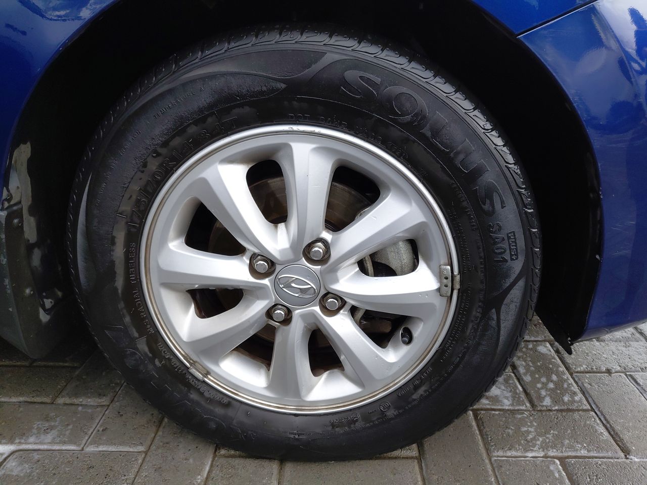 Hyundai Verna — foto 8 de 25