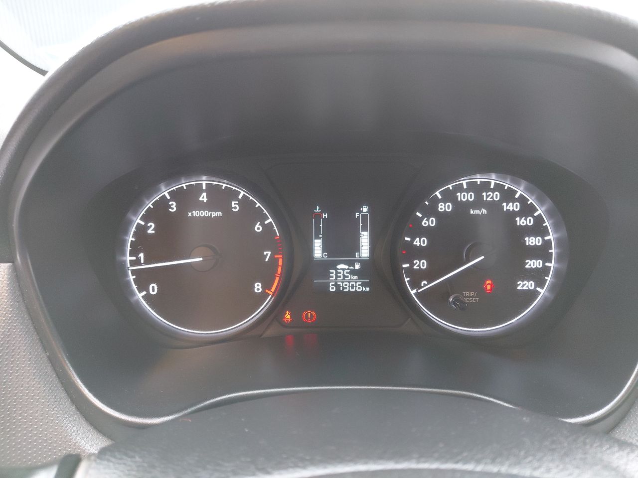 Hyundai Verna — foto 18 de 25