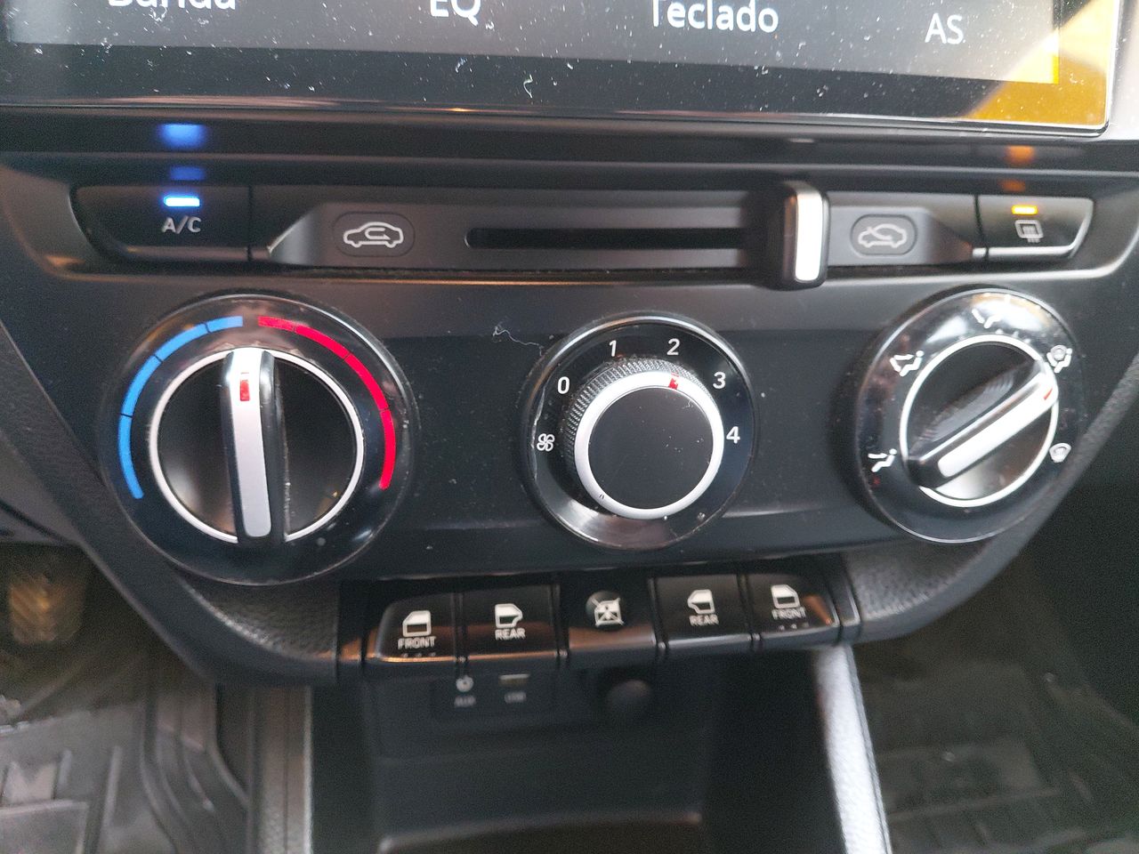 Hyundai Verna — foto 20 de 25