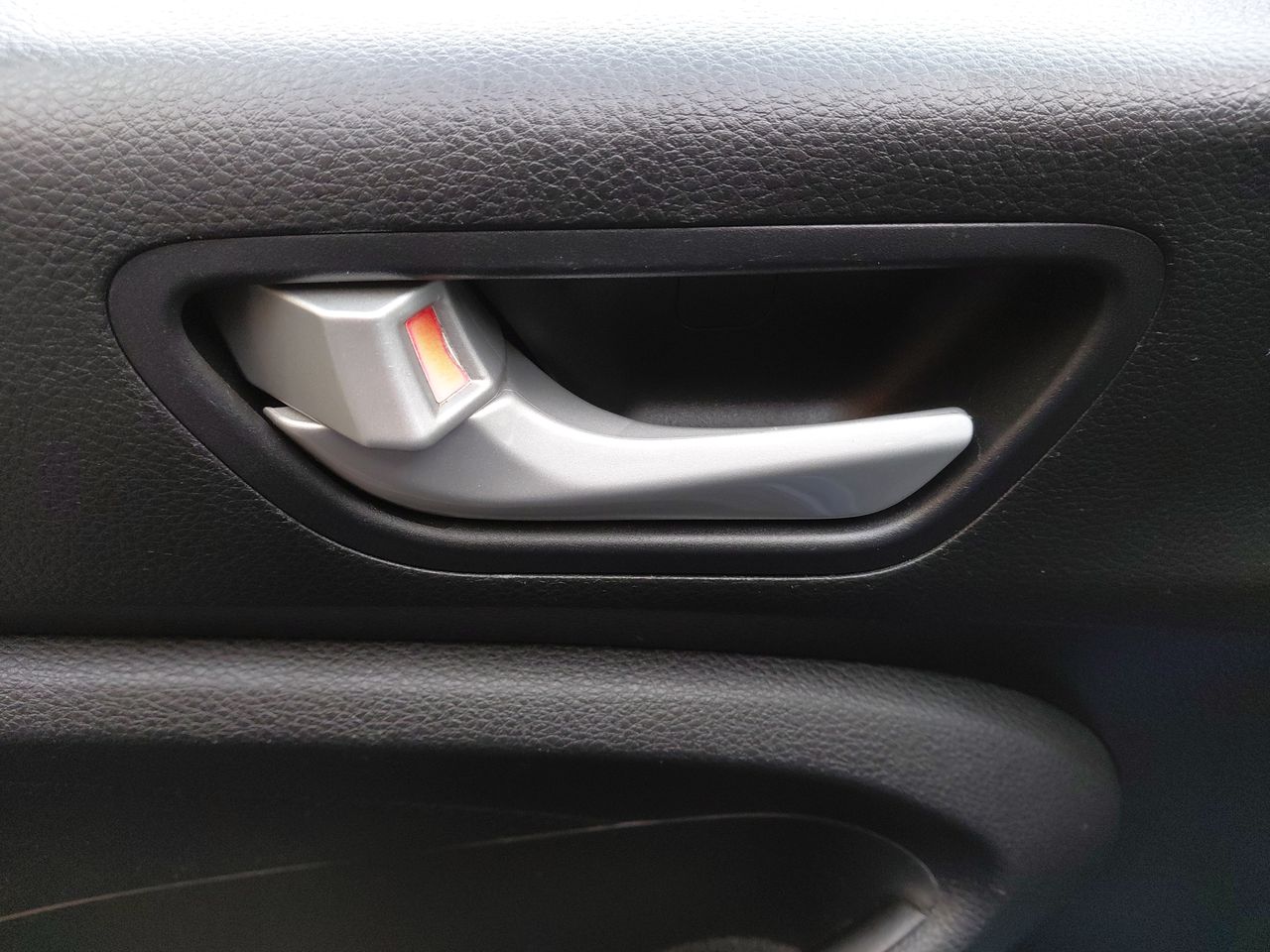 Hyundai Verna — foto 13 de 25