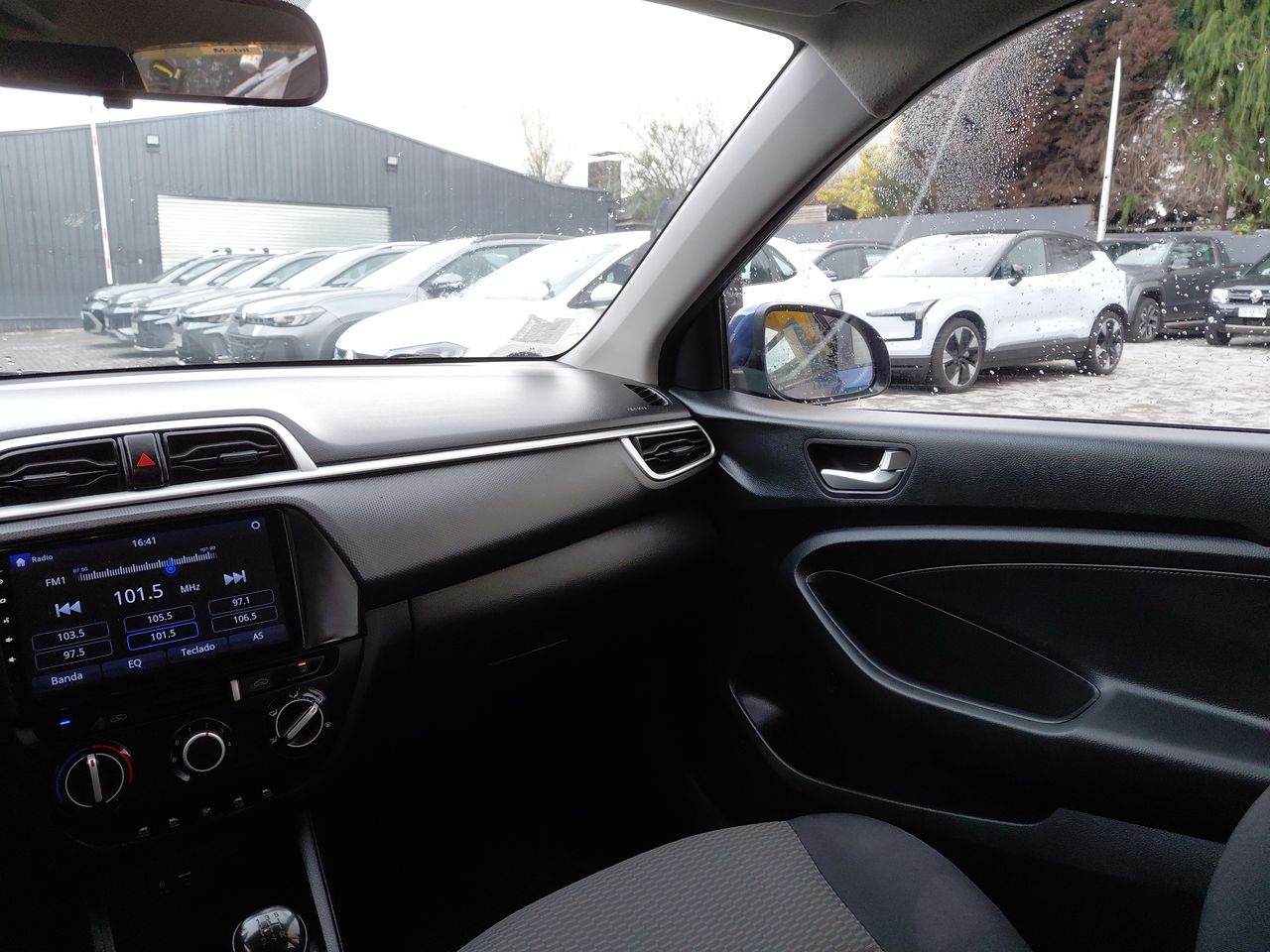 HYUNDAI - 2