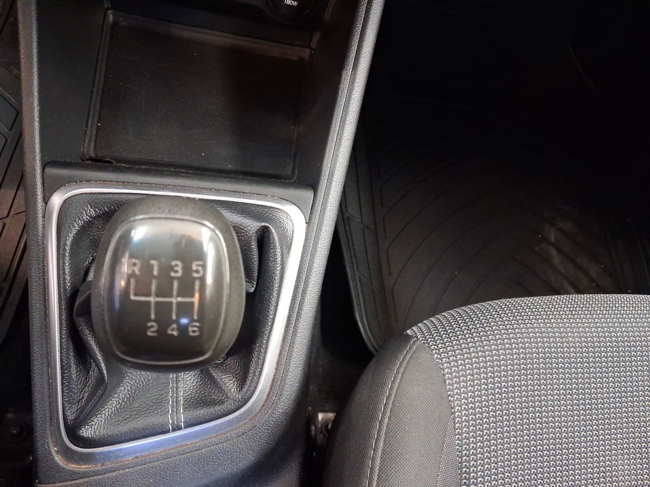HYUNDAI - 30