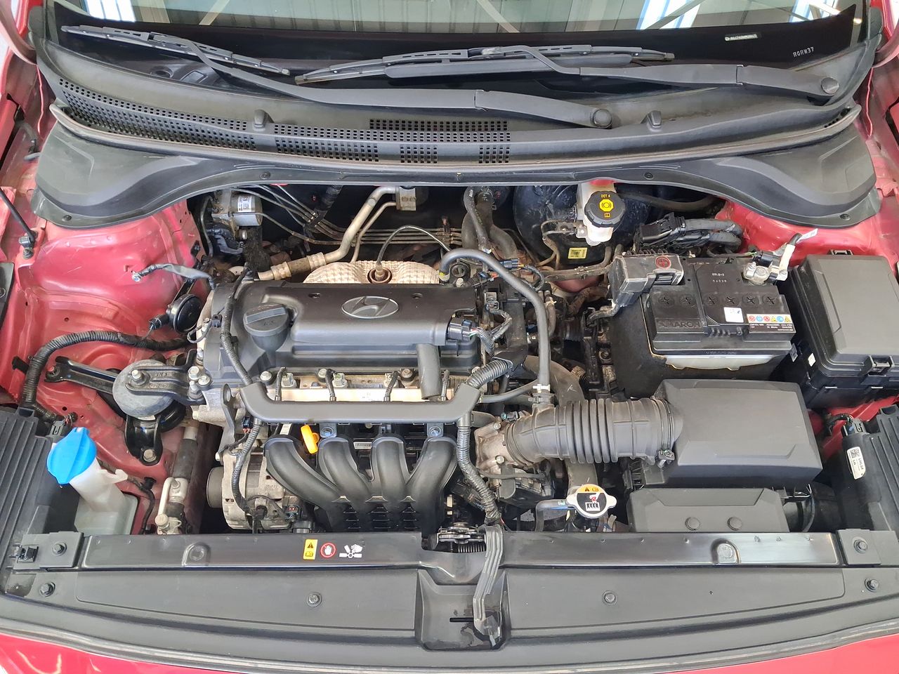 HYUNDAI - 18