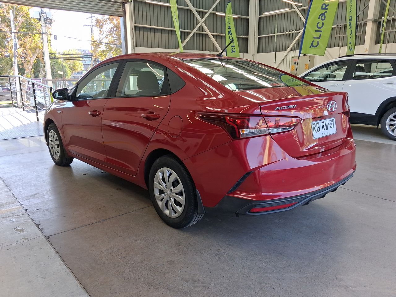 HYUNDAI - 5