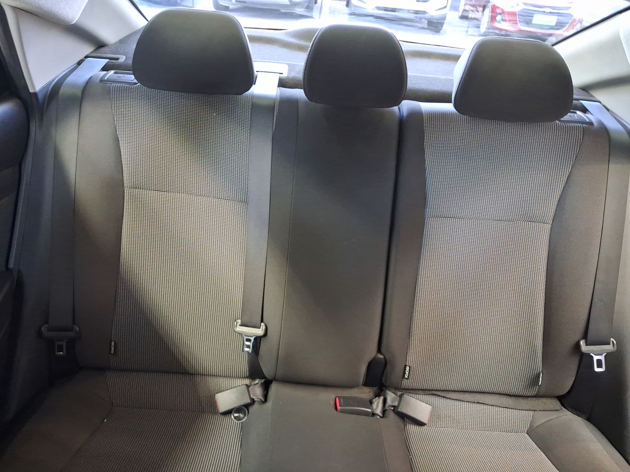 HYUNDAI - 15