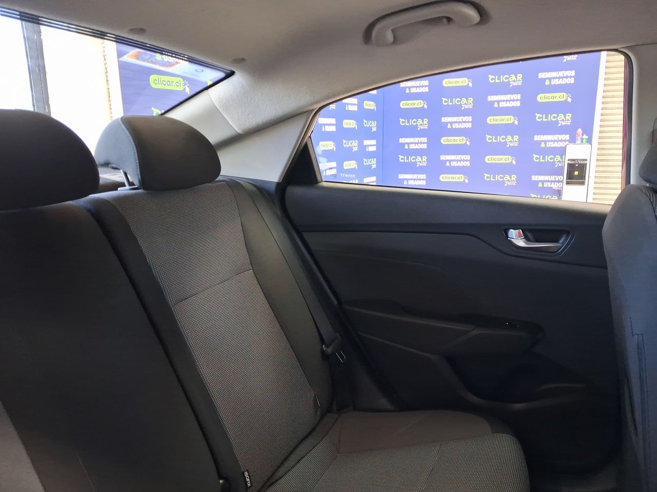HYUNDAI - 16