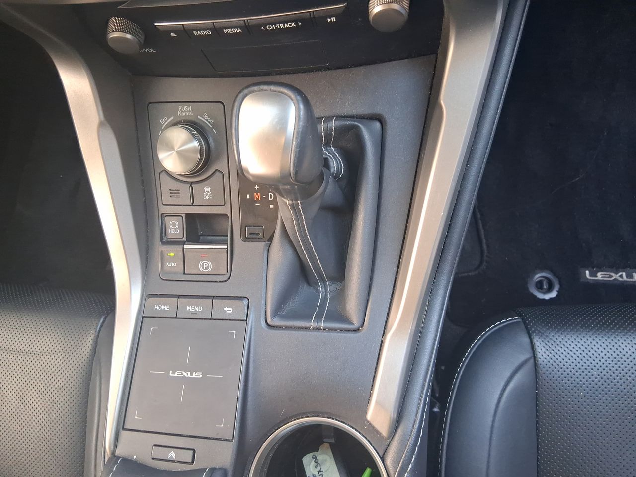 LEXUS - 27