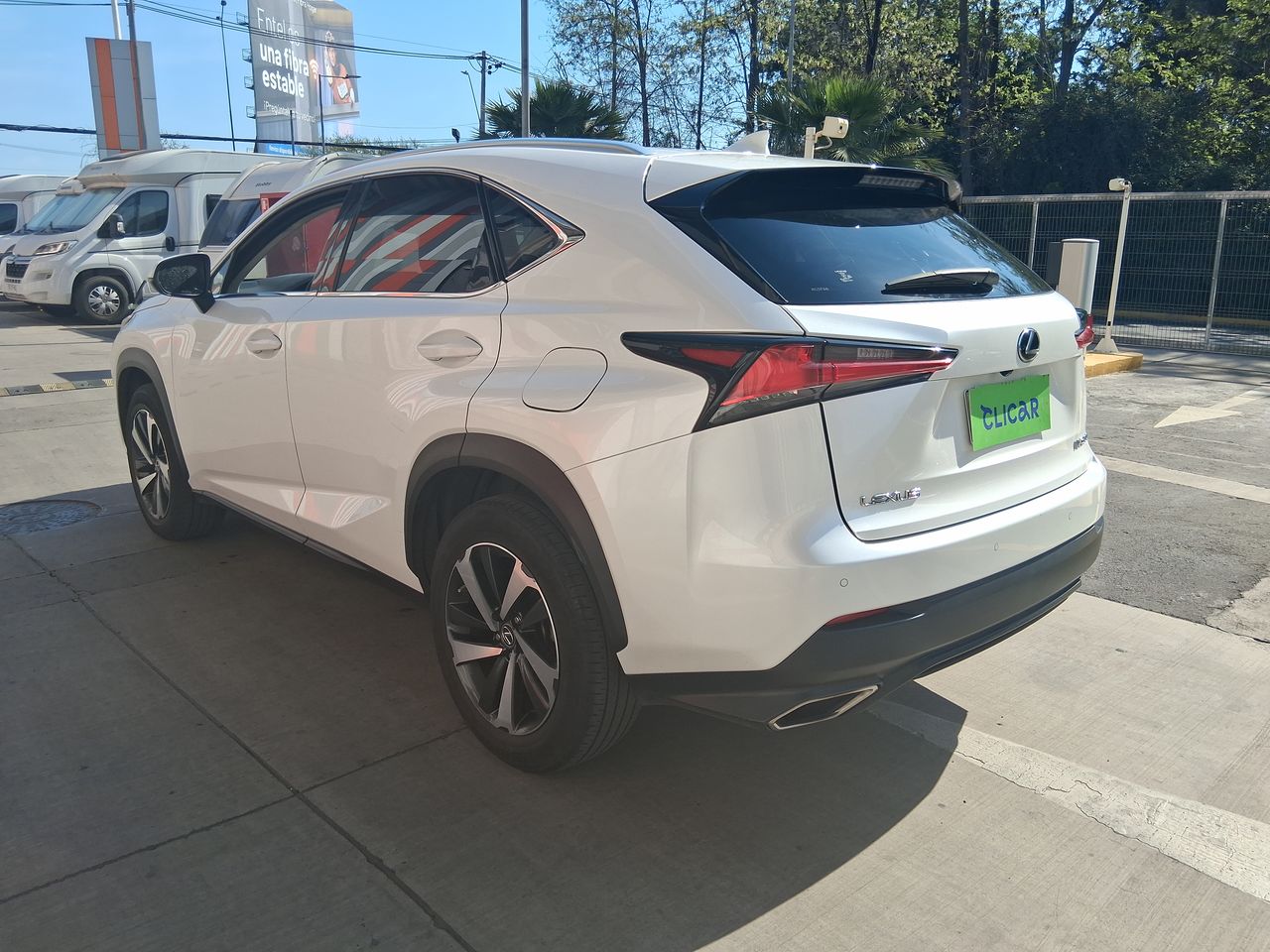 LEXUS - 4