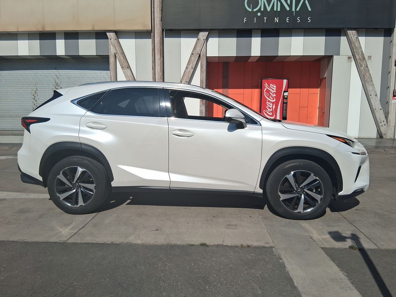 LEXUS - 6