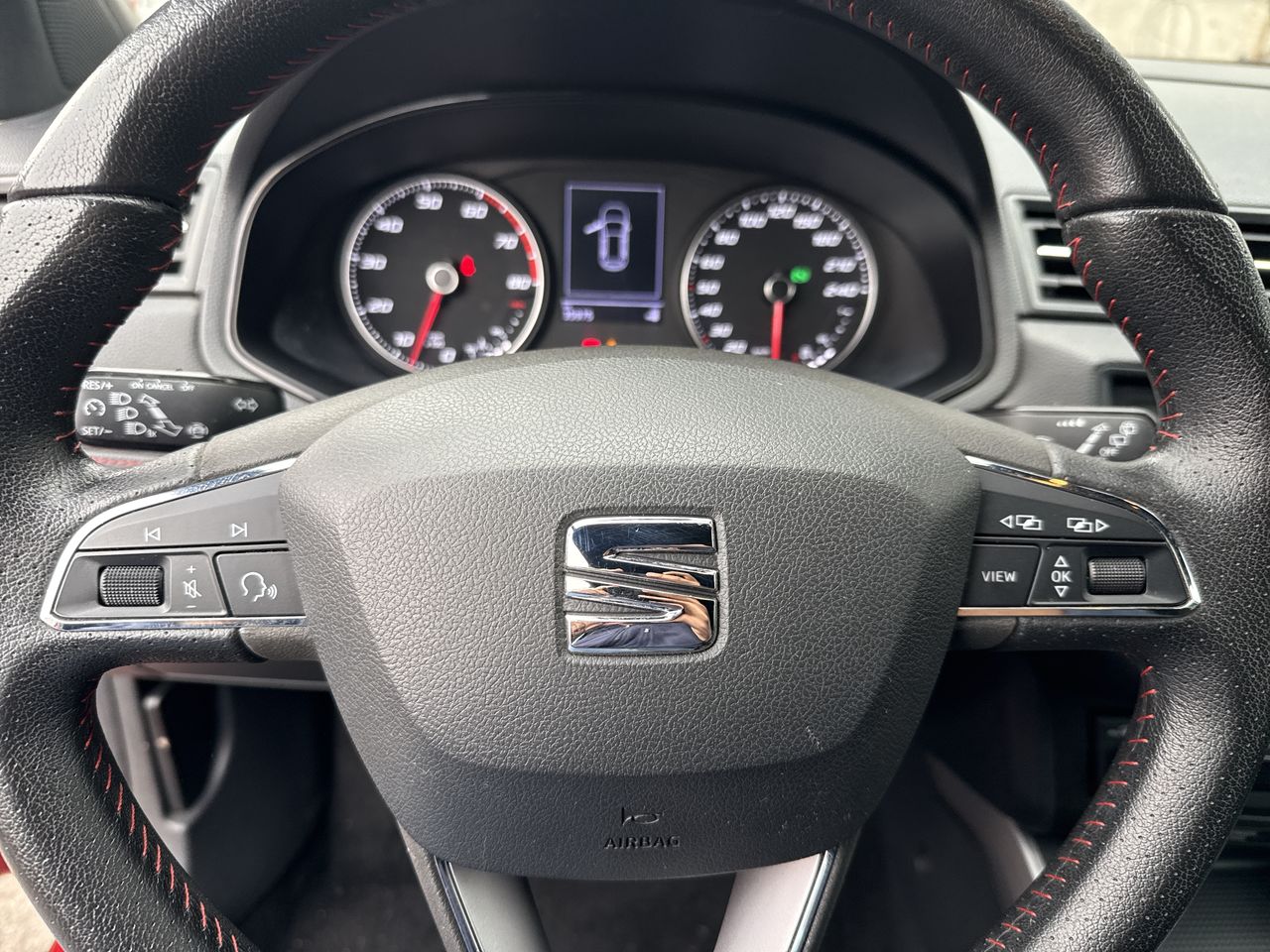 SEAT Arona — foto 19 de 27