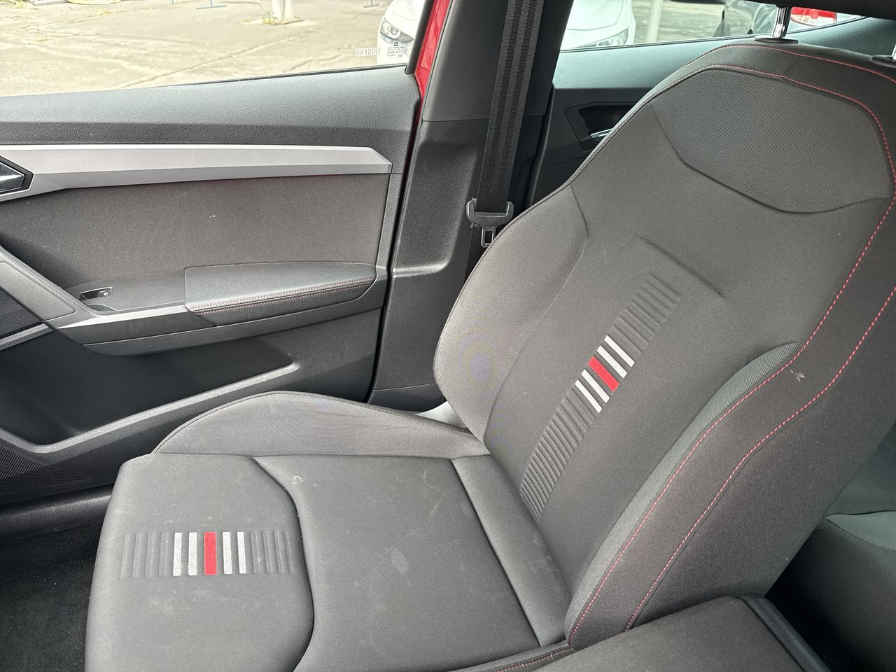 SEAT Arona — foto 26 de 27