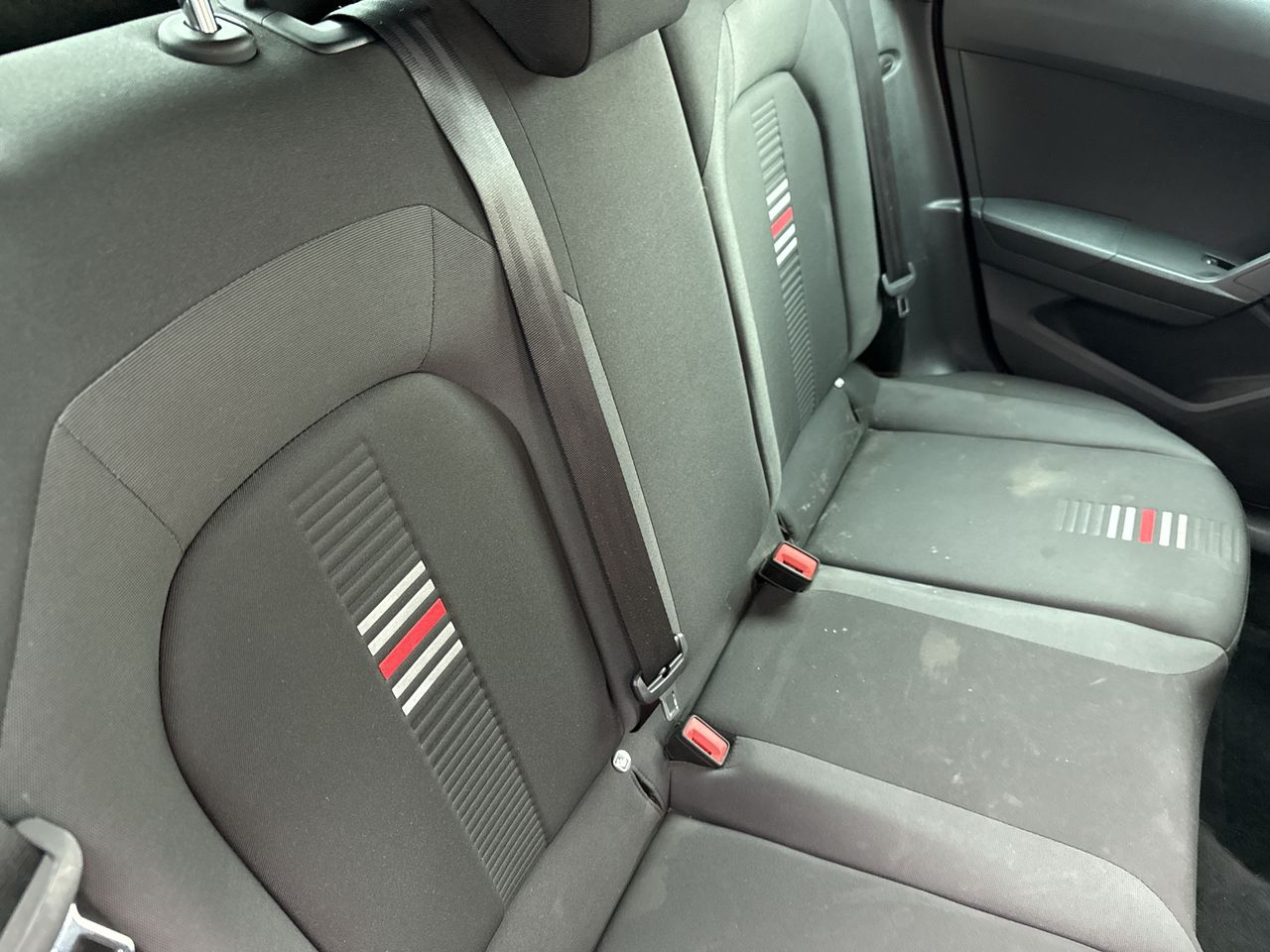 SEAT Arona — foto 27 de 27