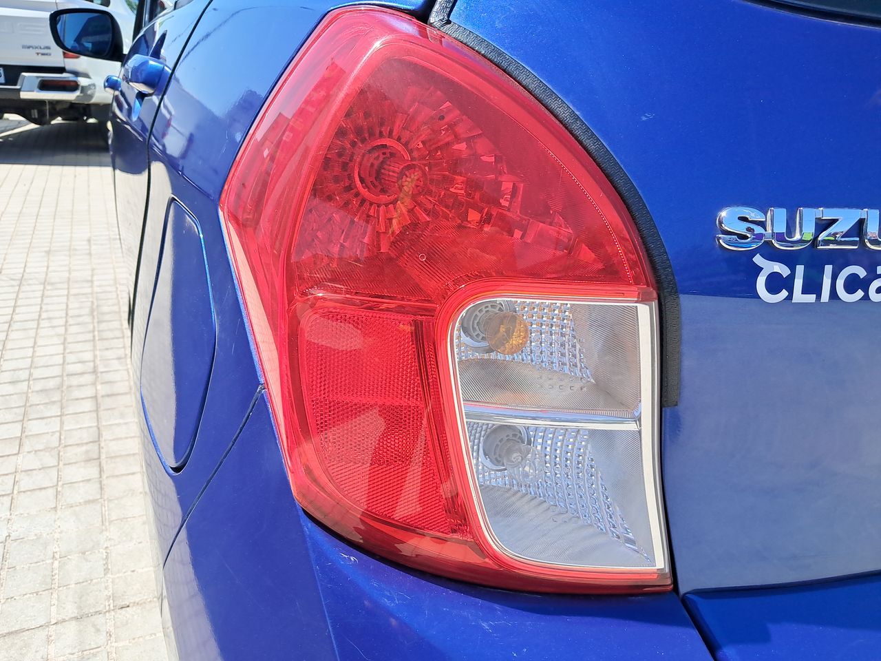 SUZUKI - 19
