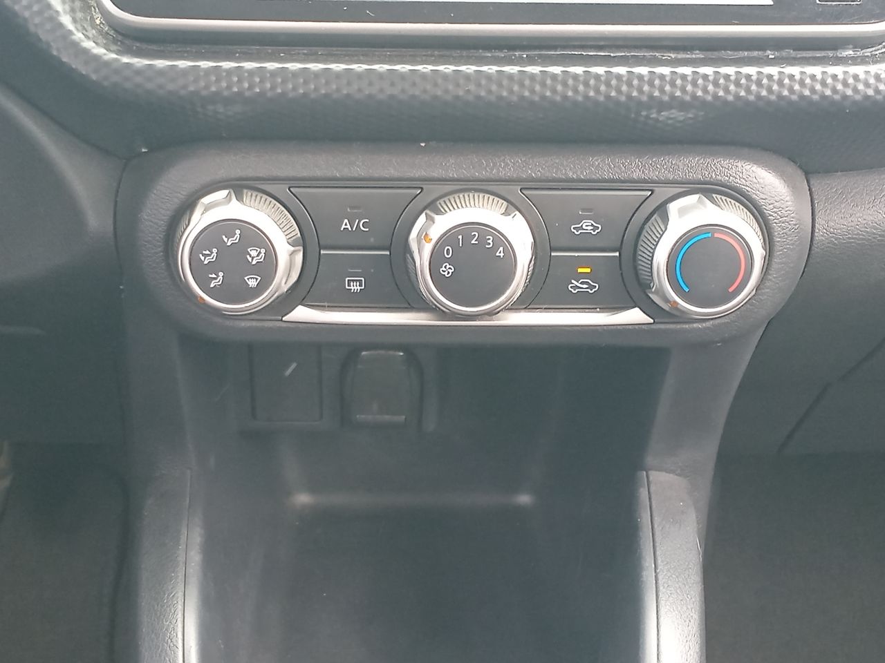 Nissan Kicks — foto 19 de 24