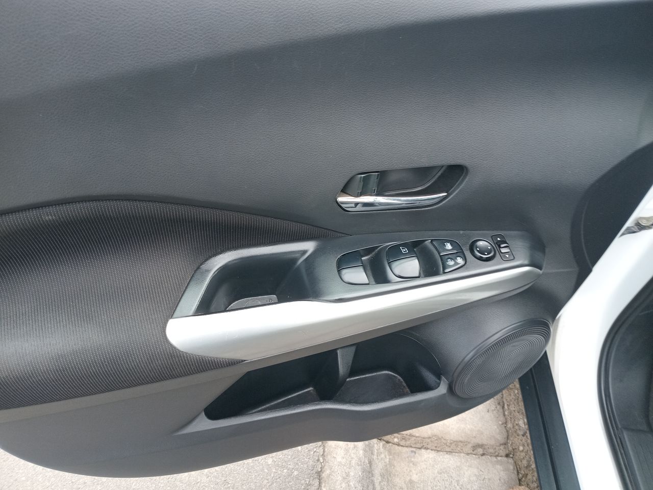 Nissan Kicks — foto 12 de 24