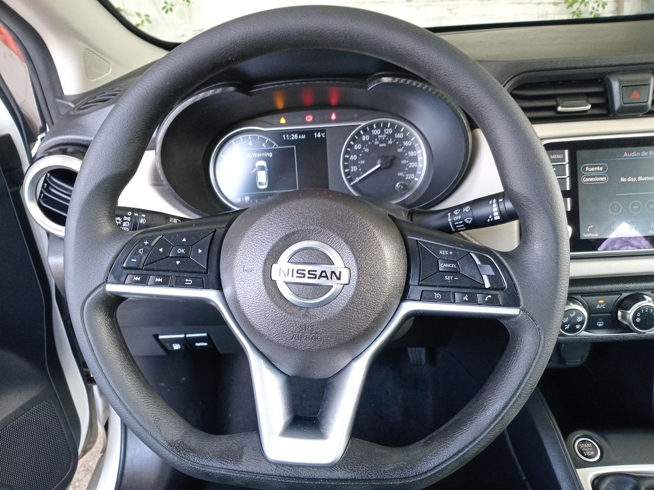 NISSAN - 24