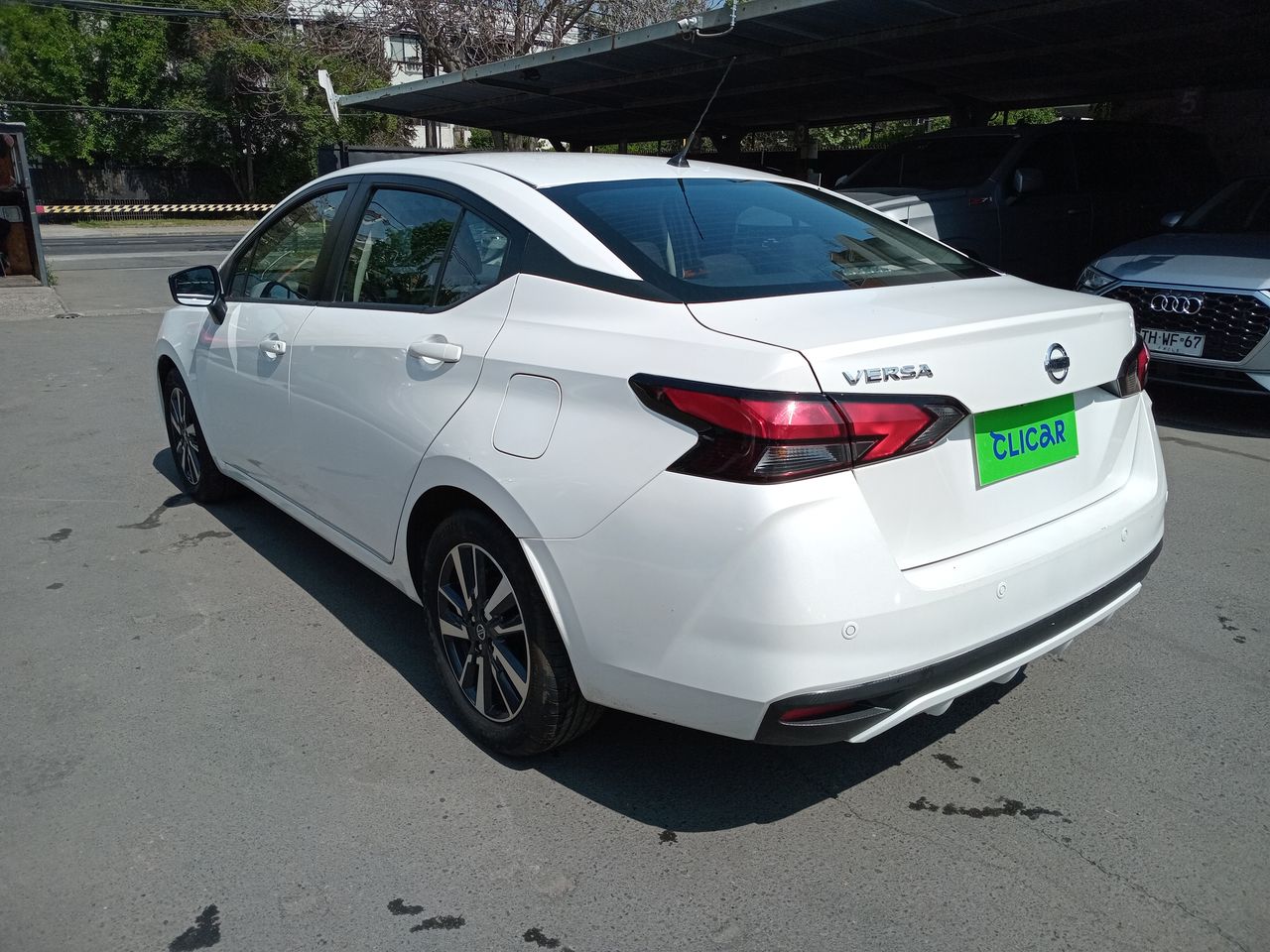 NISSAN - 5