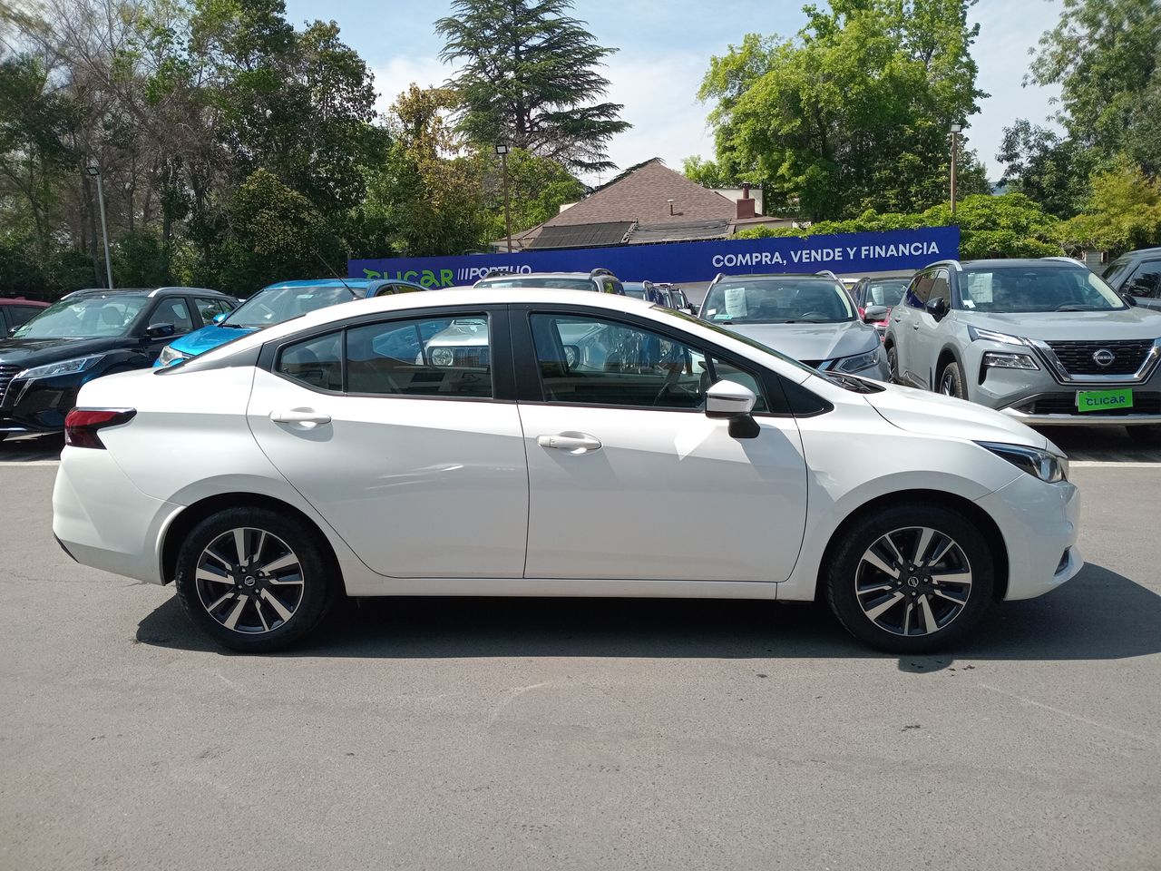 NISSAN - 8