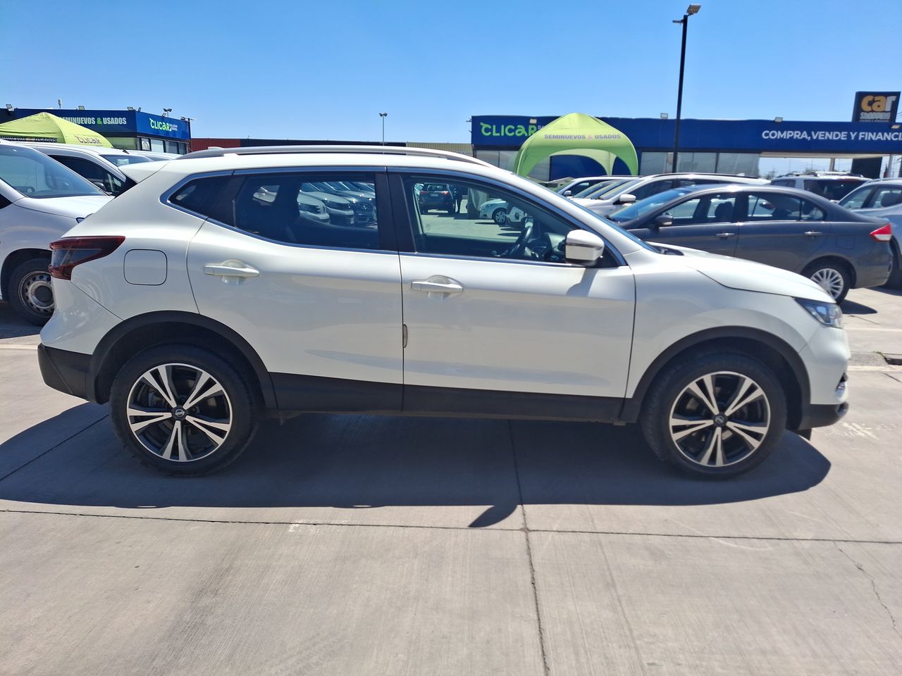 NISSAN - 8