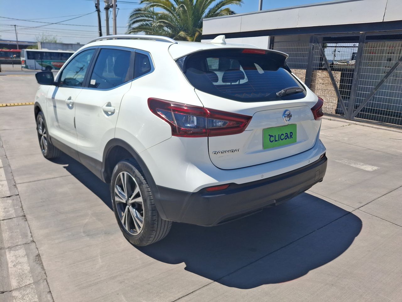 NISSAN - 5