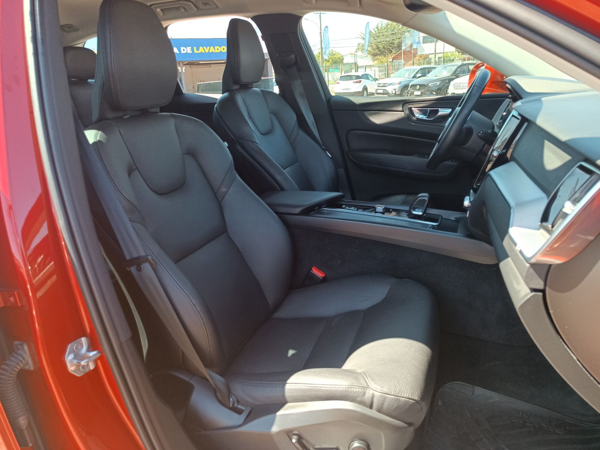 VOLVO - 30