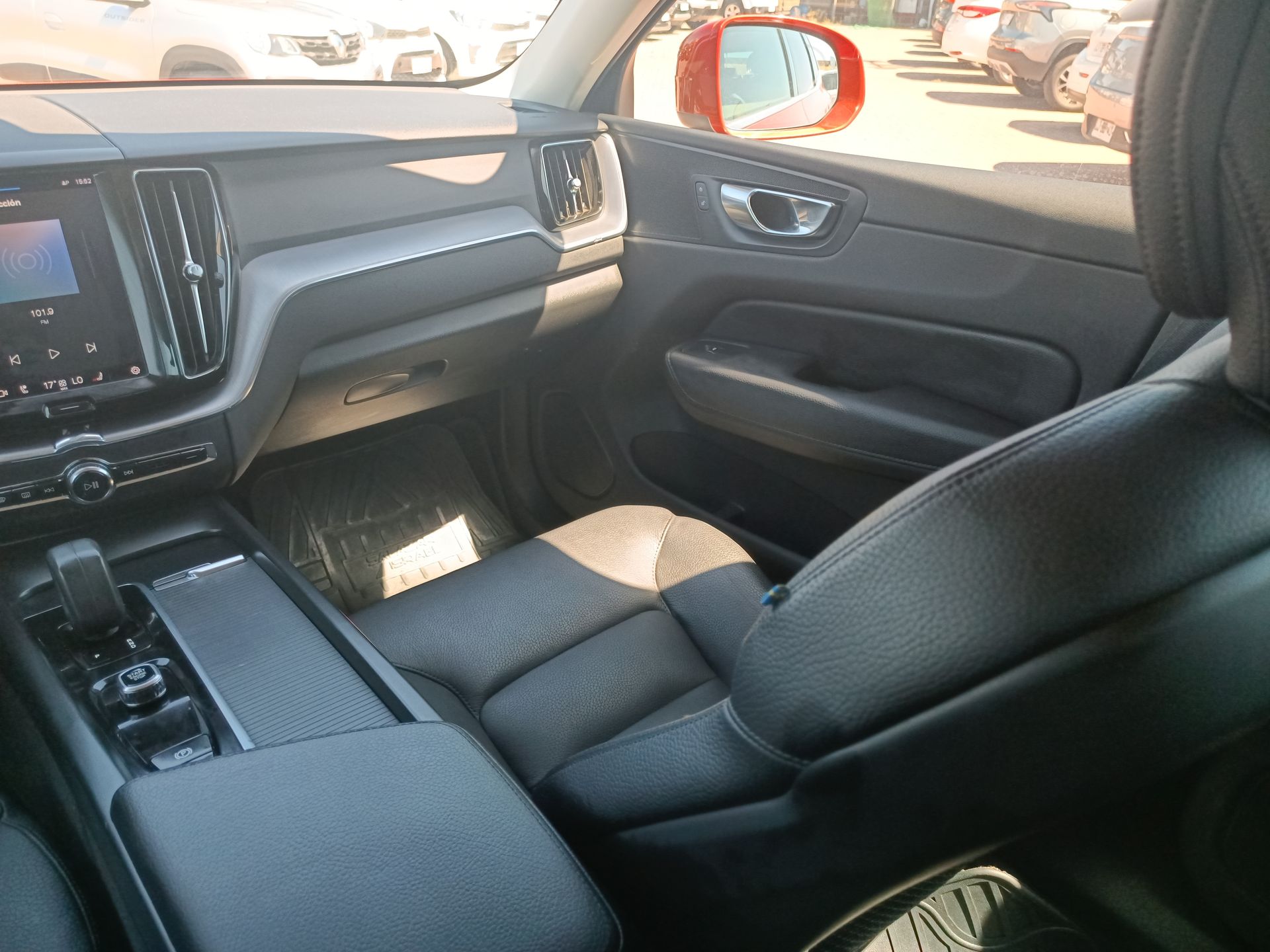 VOLVO - 10