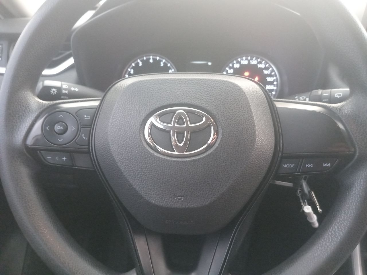 TOYOTA - 25