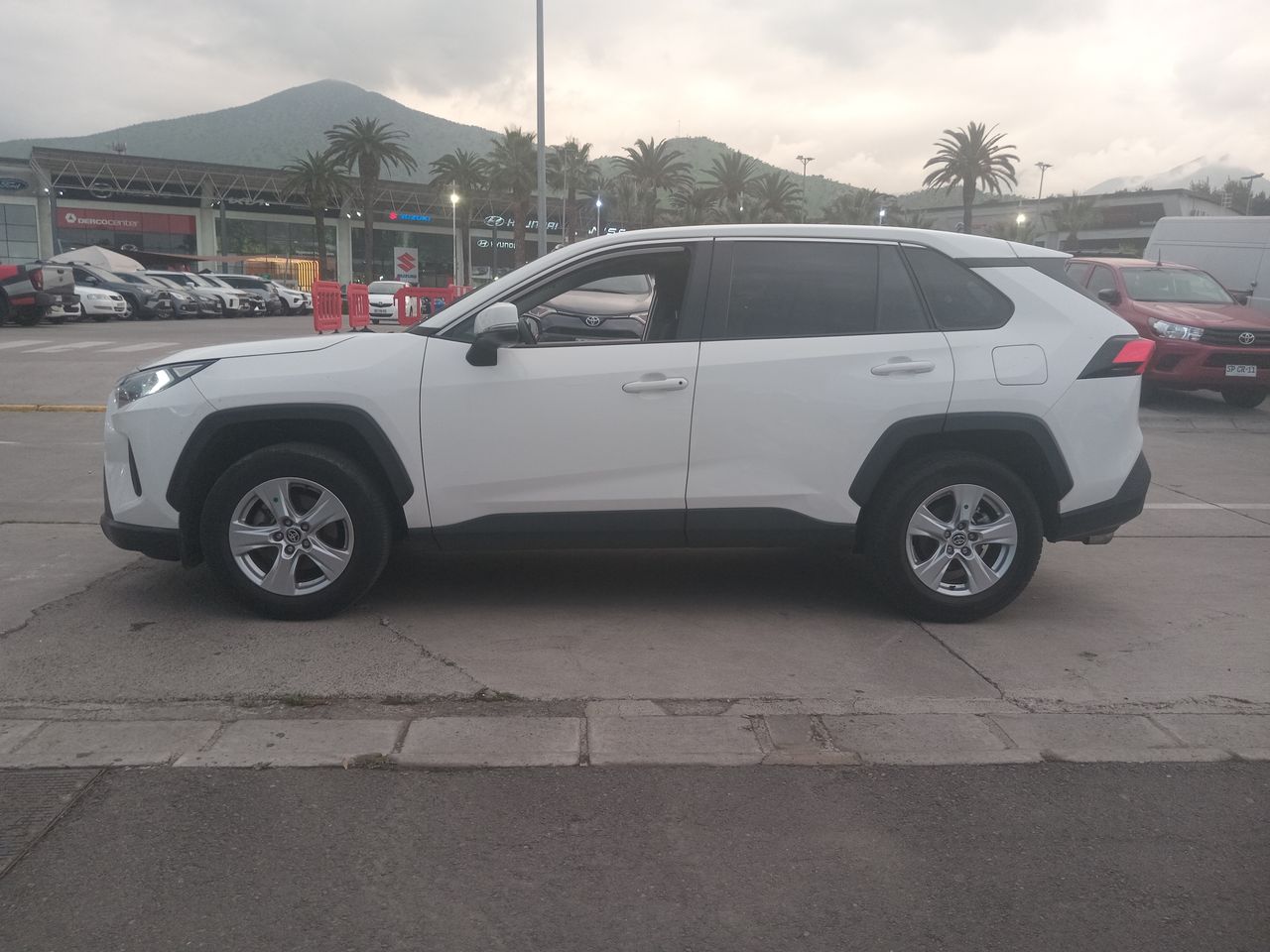 TOYOTA - 4