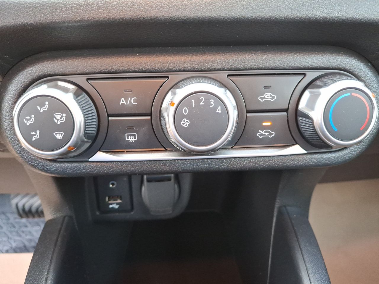 NISSAN - 20