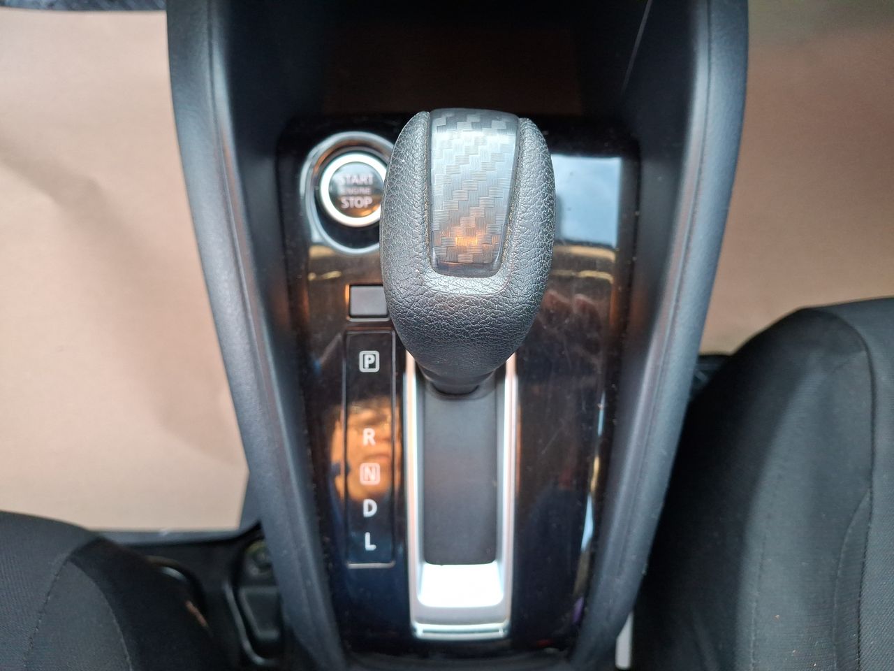 NISSAN - 21
