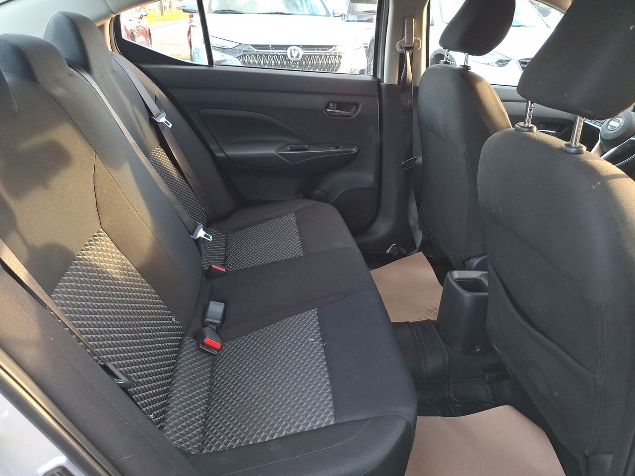 NISSAN - 3