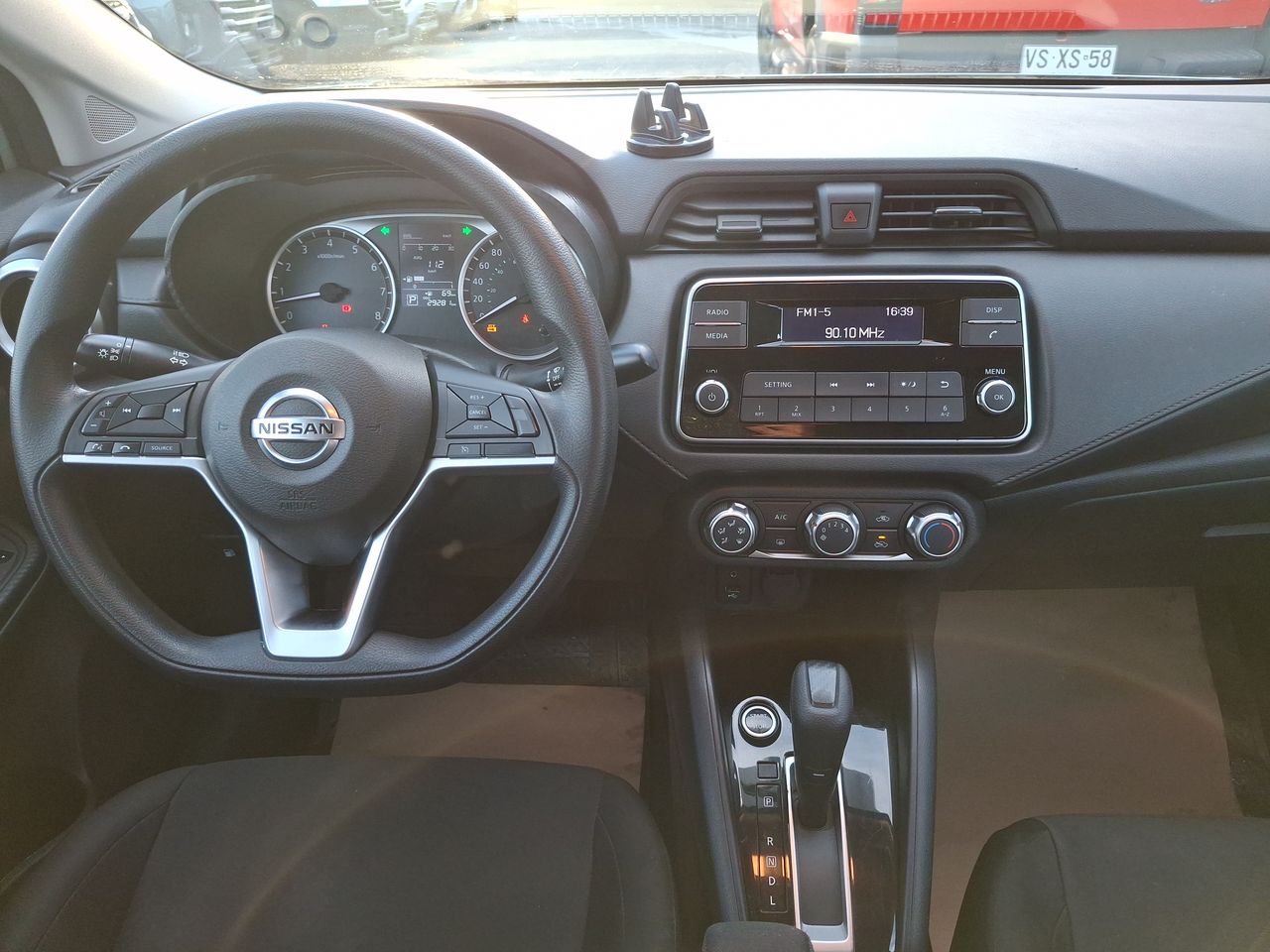 NISSAN - 5