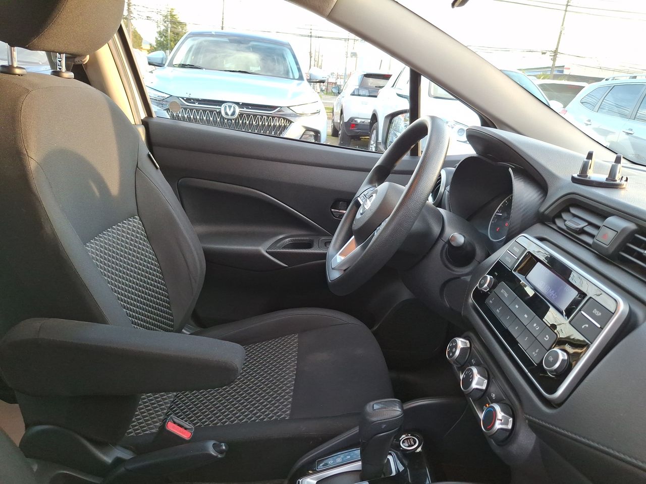 NISSAN - 6