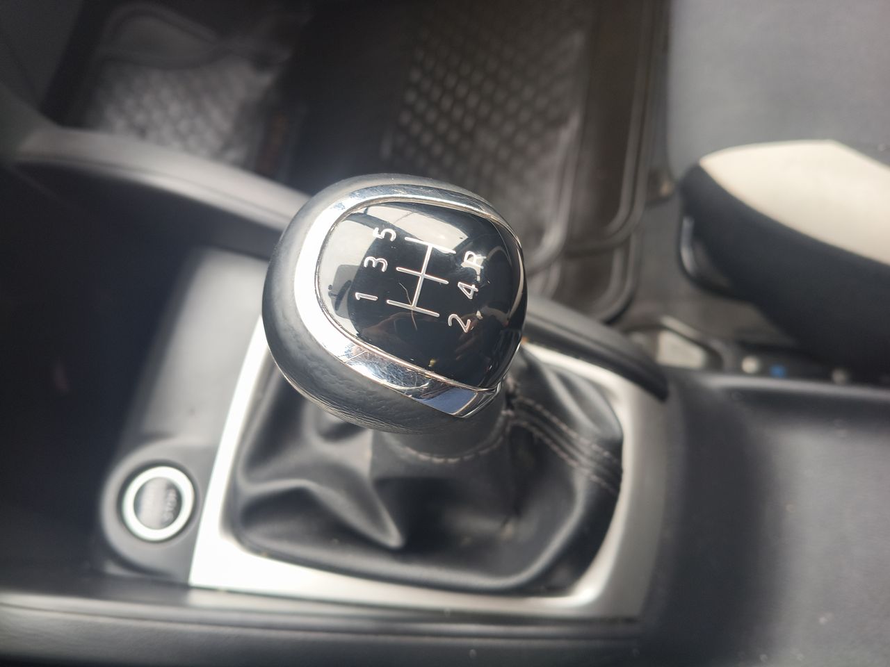 NISSAN - 20
