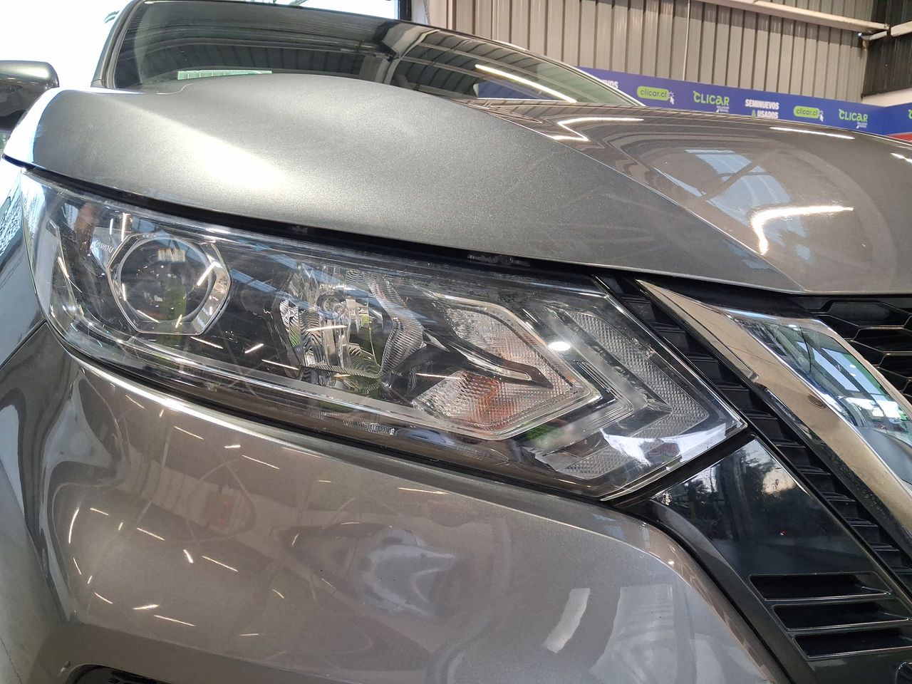NISSAN - 19