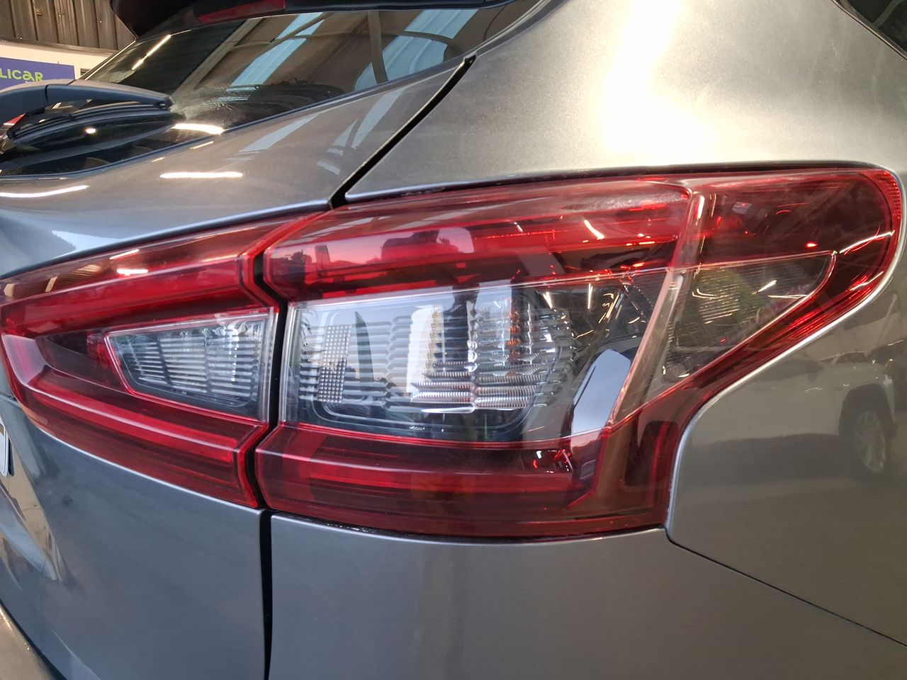 NISSAN - 20