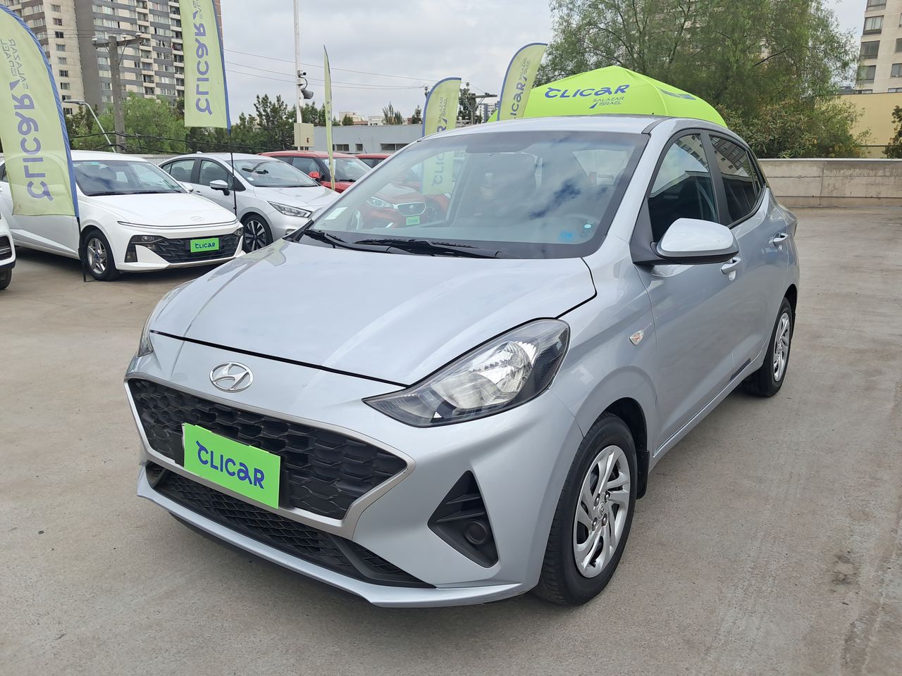 HYUNDAI - 3