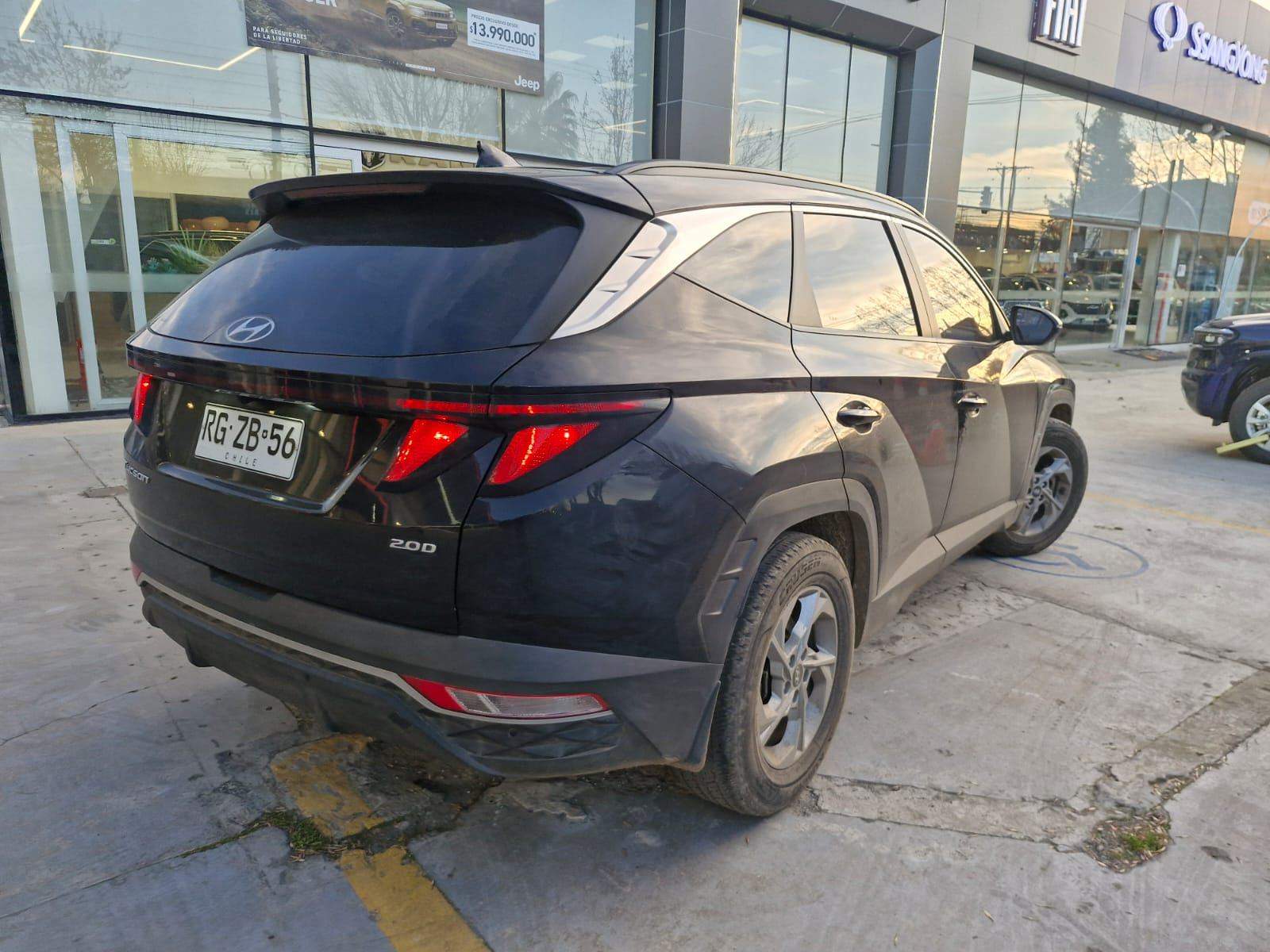 HYUNDAI - 4