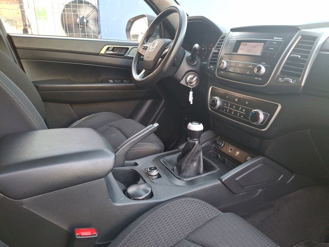 SSANGYONG - 8