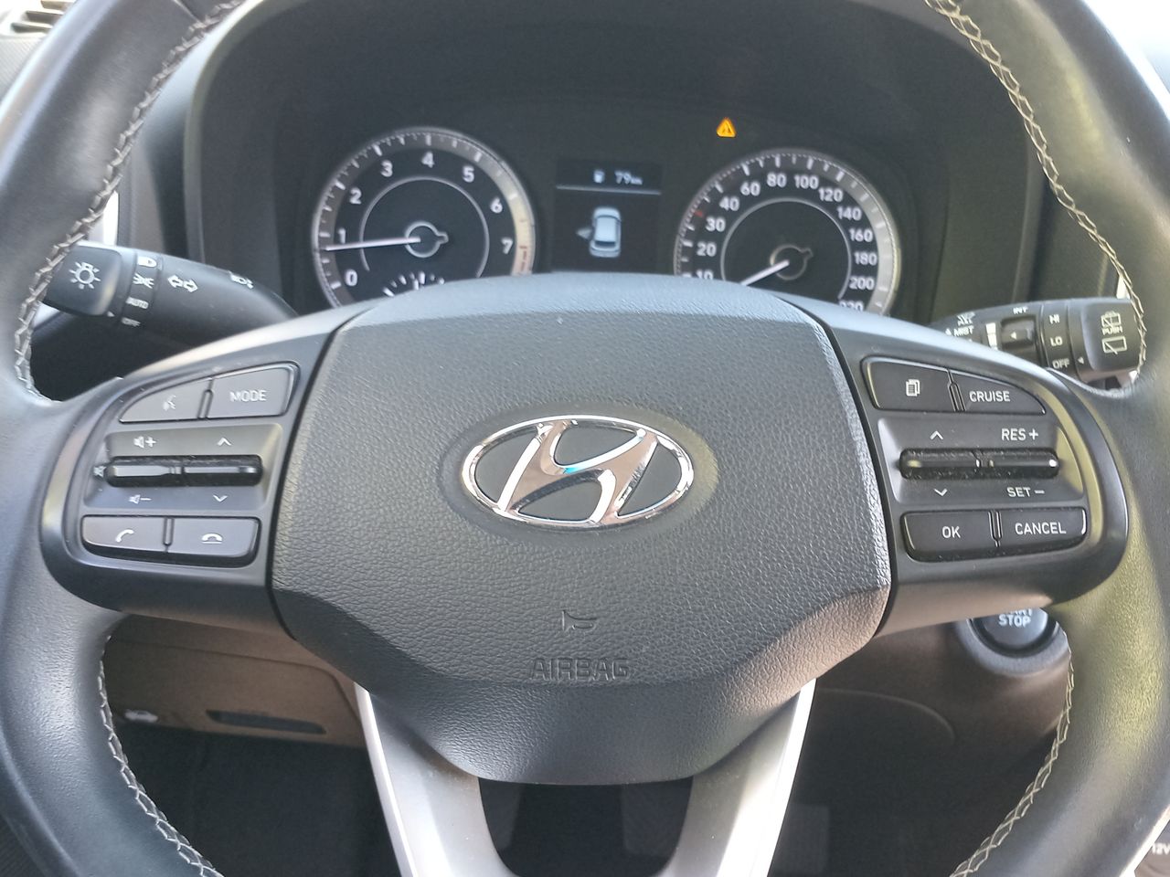 HYUNDAI - 24