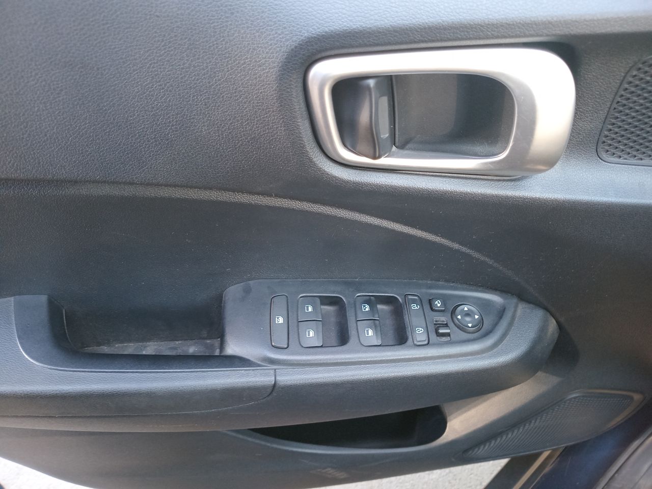 HYUNDAI - 20