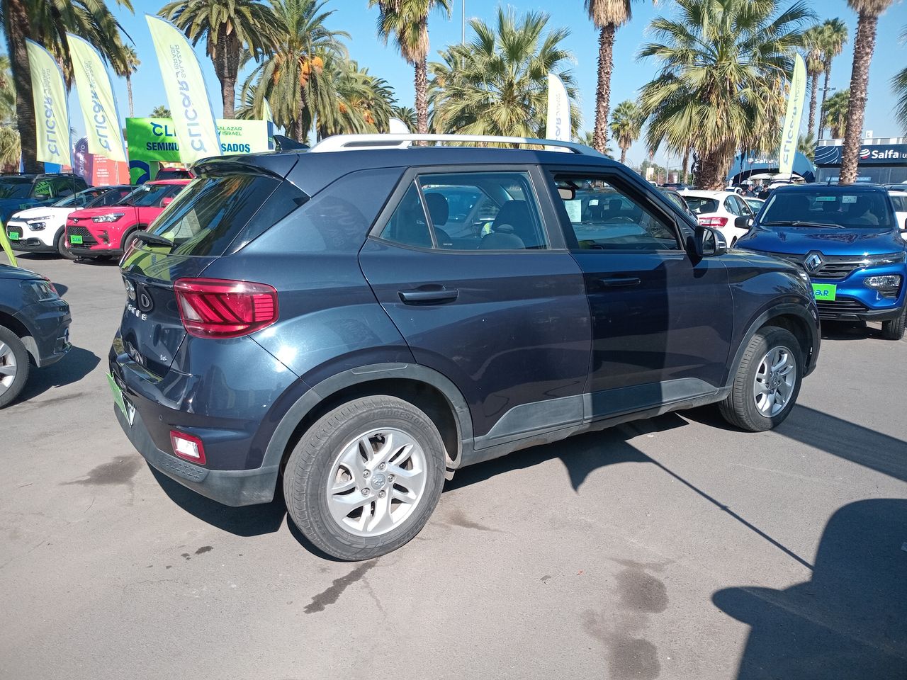 HYUNDAI - 7