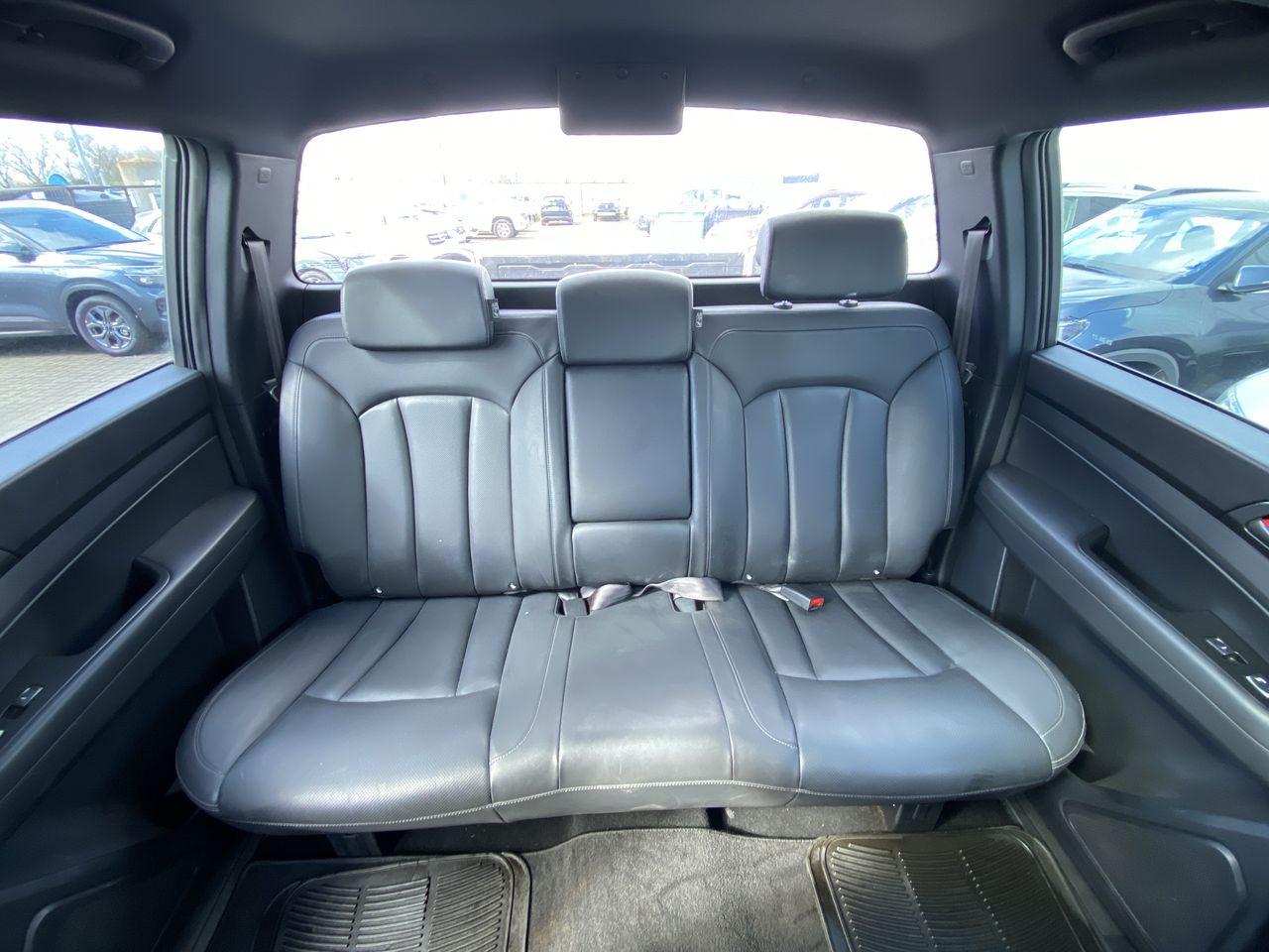 SSANGYONG - 12
