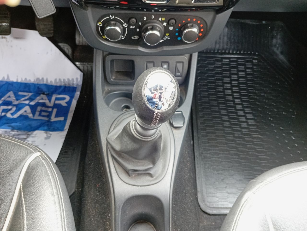RENAULT - 20