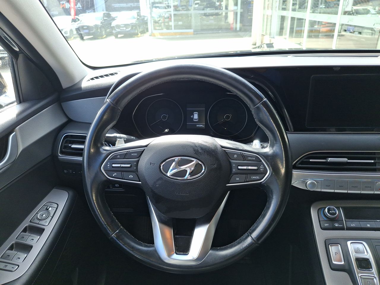 HYUNDAI - 25
