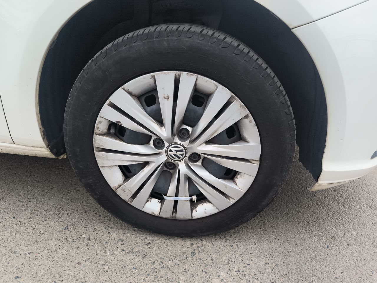 Volkswagen Gol — foto 8 de 24